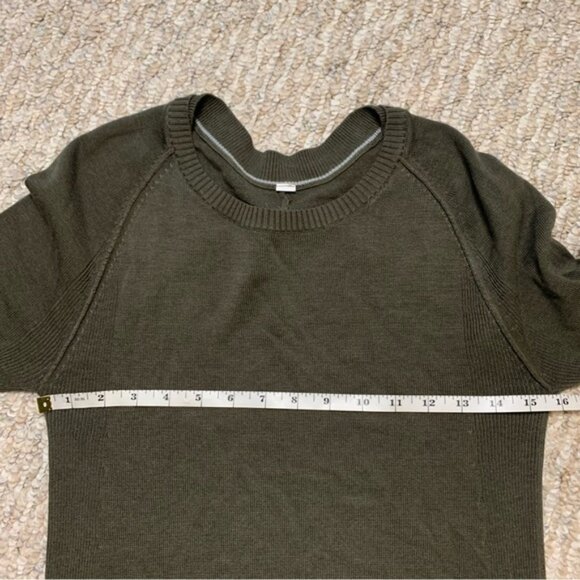Lululemon Sunshine Coast Long Sleeve Fatigue Green Size 4/6 - Picture 9 of 9